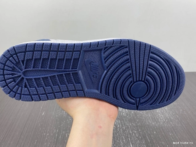 SB 1 CJ7891-400 Navy Jordan Midnight Low 0720